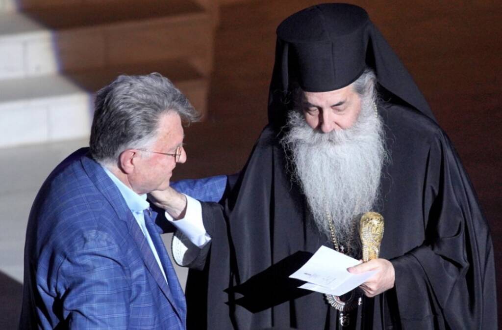 Σοφοκλής Ξυνής: Προσφορά 3 Υποτροφιών Σπουδών σε απόφοιτους Λυκείου των Εκπαιδευτηρίων της Ιεράς Μητρόπολης Πειραιώς