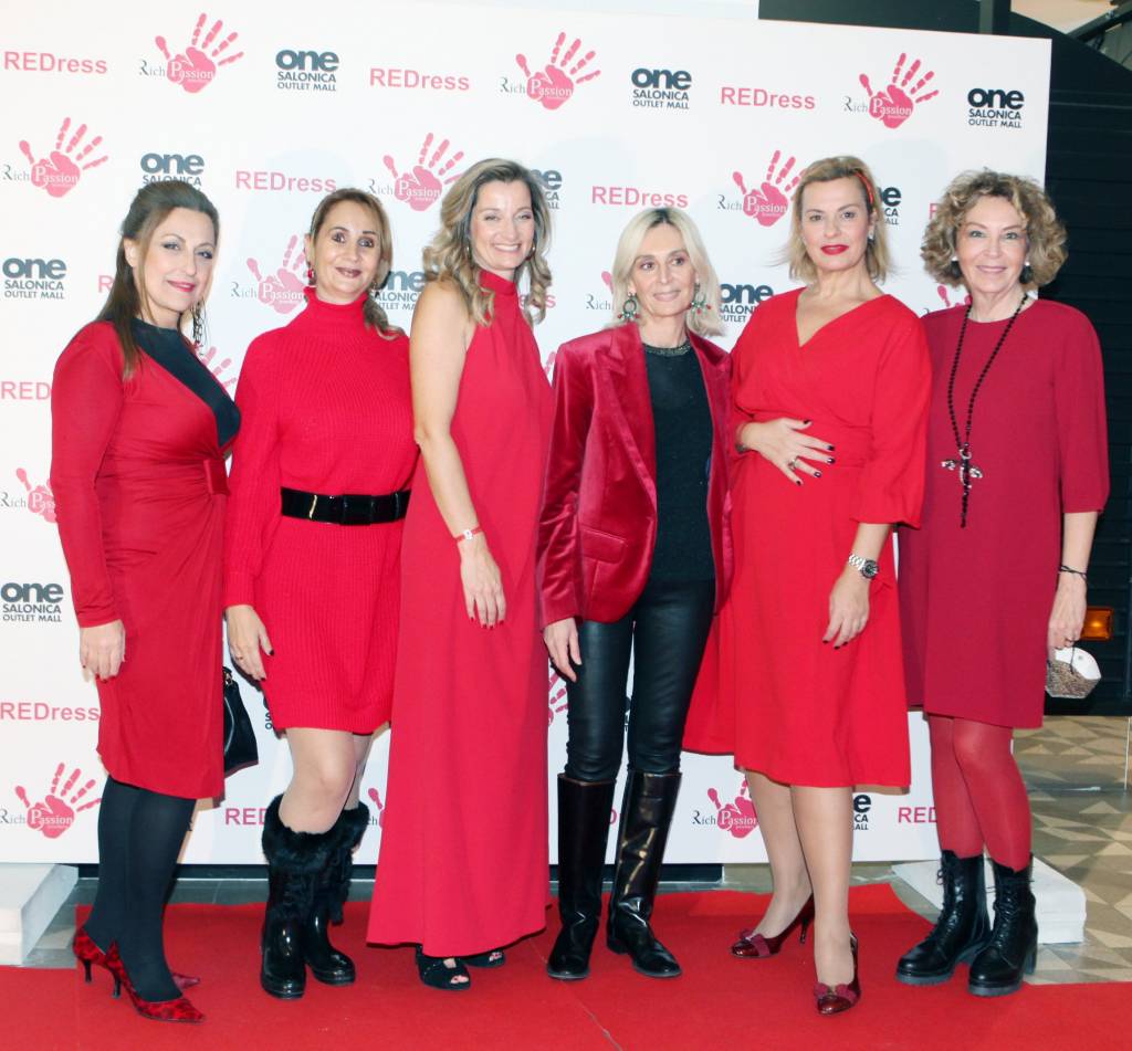 Χριστουγεννιάτικη εκδήλωση «REDress Event» στο One Salonica Outlet Mall